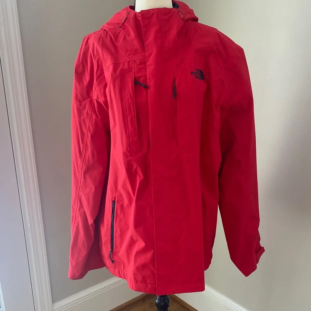 The North Face Mens XL jacket red dry vent windbreaker rain jacket granola